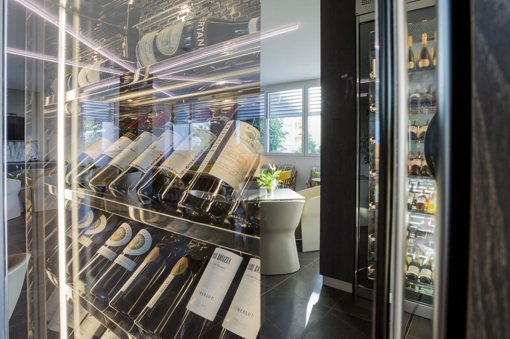 大使酒店 比比翁 外观 照片